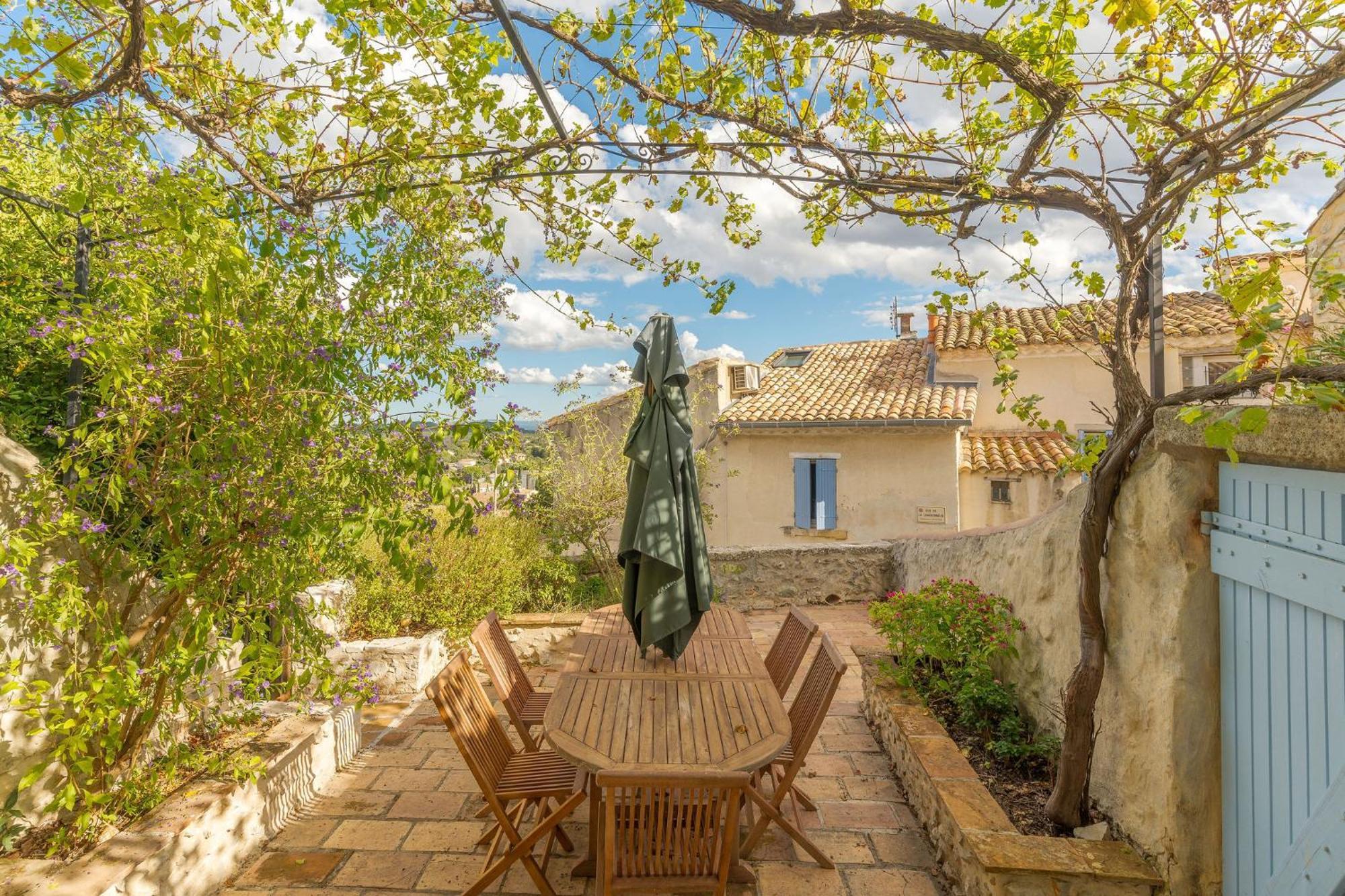 Les Calades Lédenon Exterior foto